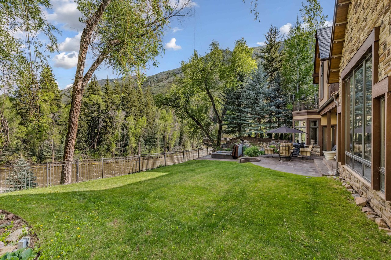 Fabulous Luxurious 5 Bedroom Home in Snowmass