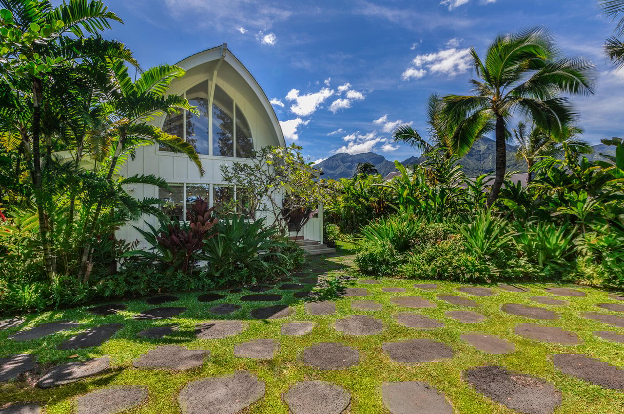 NEW LISTING: 5281 Weke Rd, Unit B Hanalei, HI 96714
