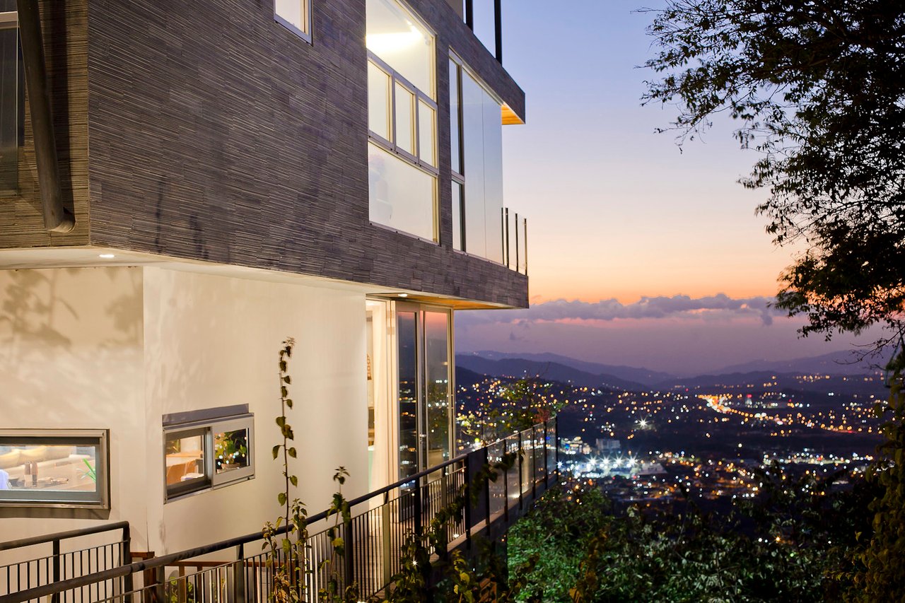 Contemporary Sunset View Villa, Escazu, San Jose