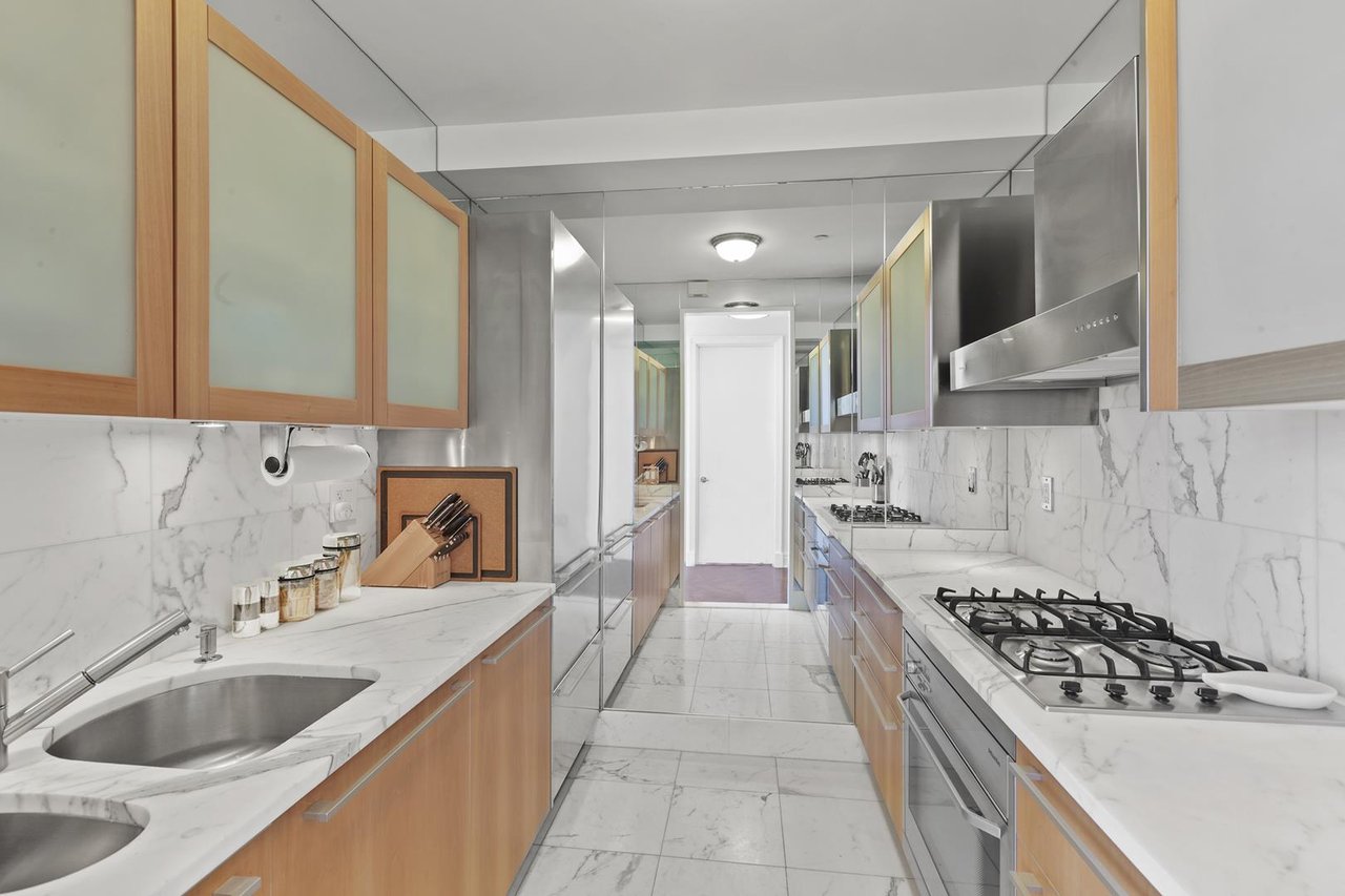 25 Columbus Circle, Apt 61-E