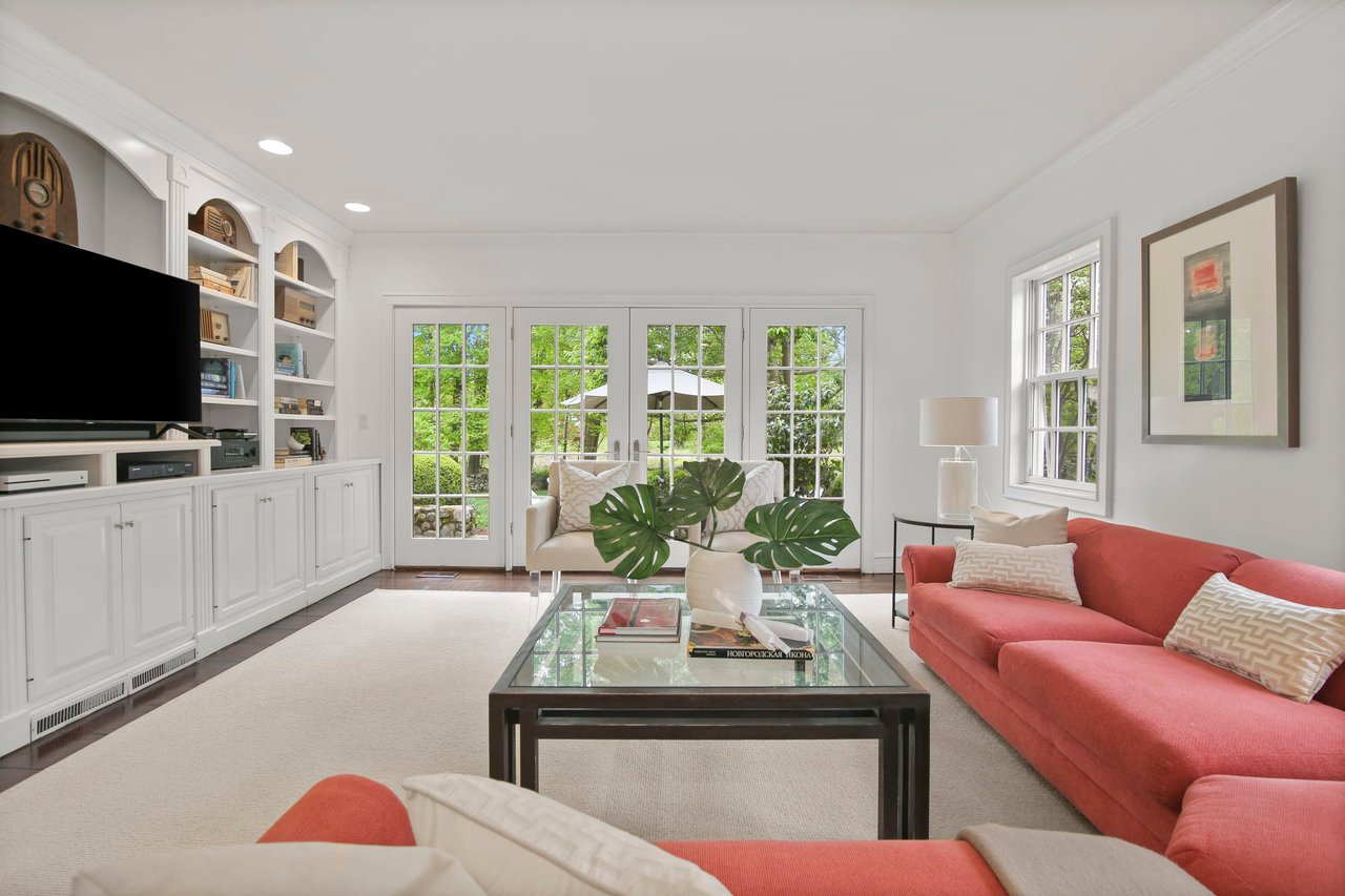 365 Greens Farms Road