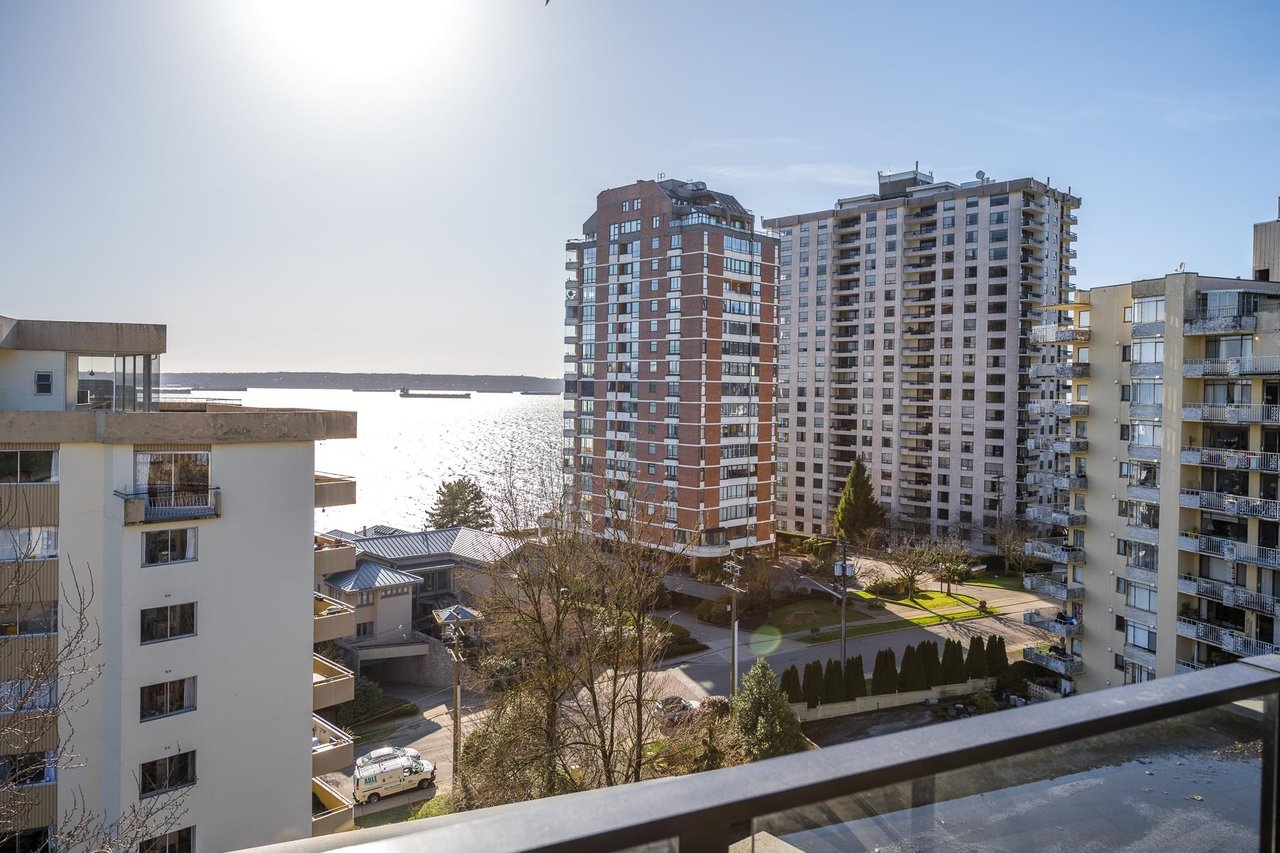 804-1930 Marine Dr