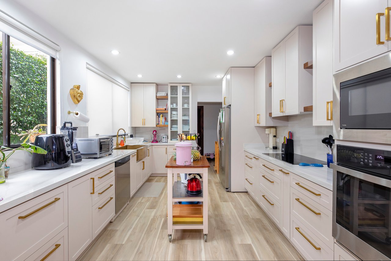 Remodeled Family Condo, Escazu, San Jose