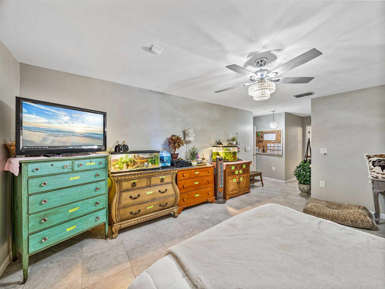 5306 EMERALD DR