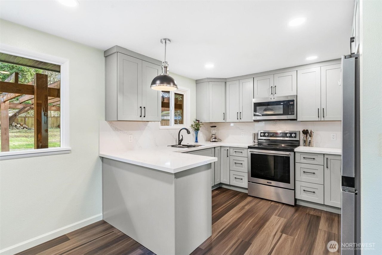 17103 44th Ave