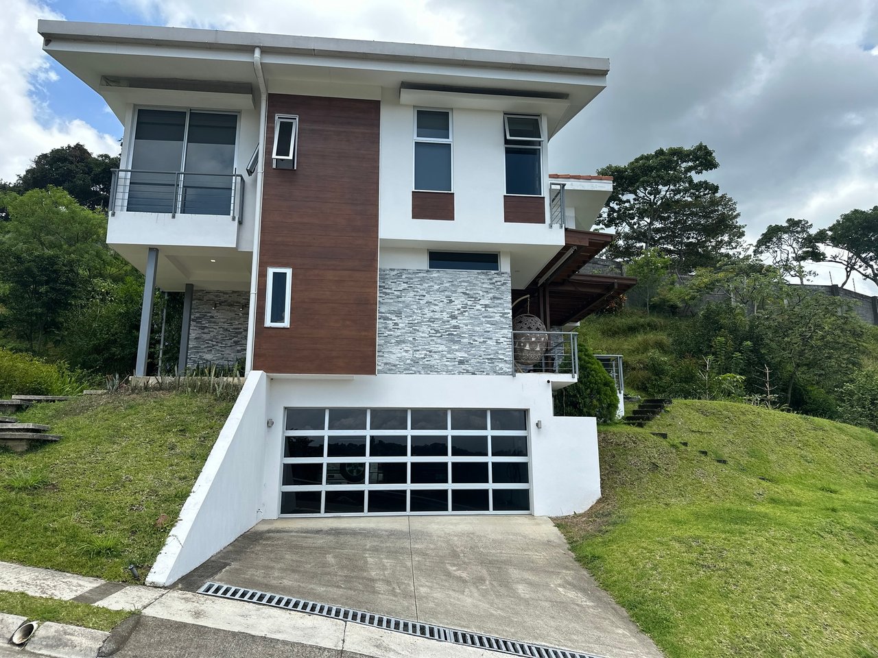 Sustainable Smart Home, Ciudad Colon, San Jose