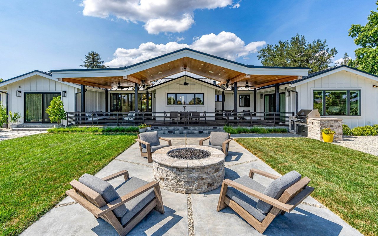 Vineyard Oasis