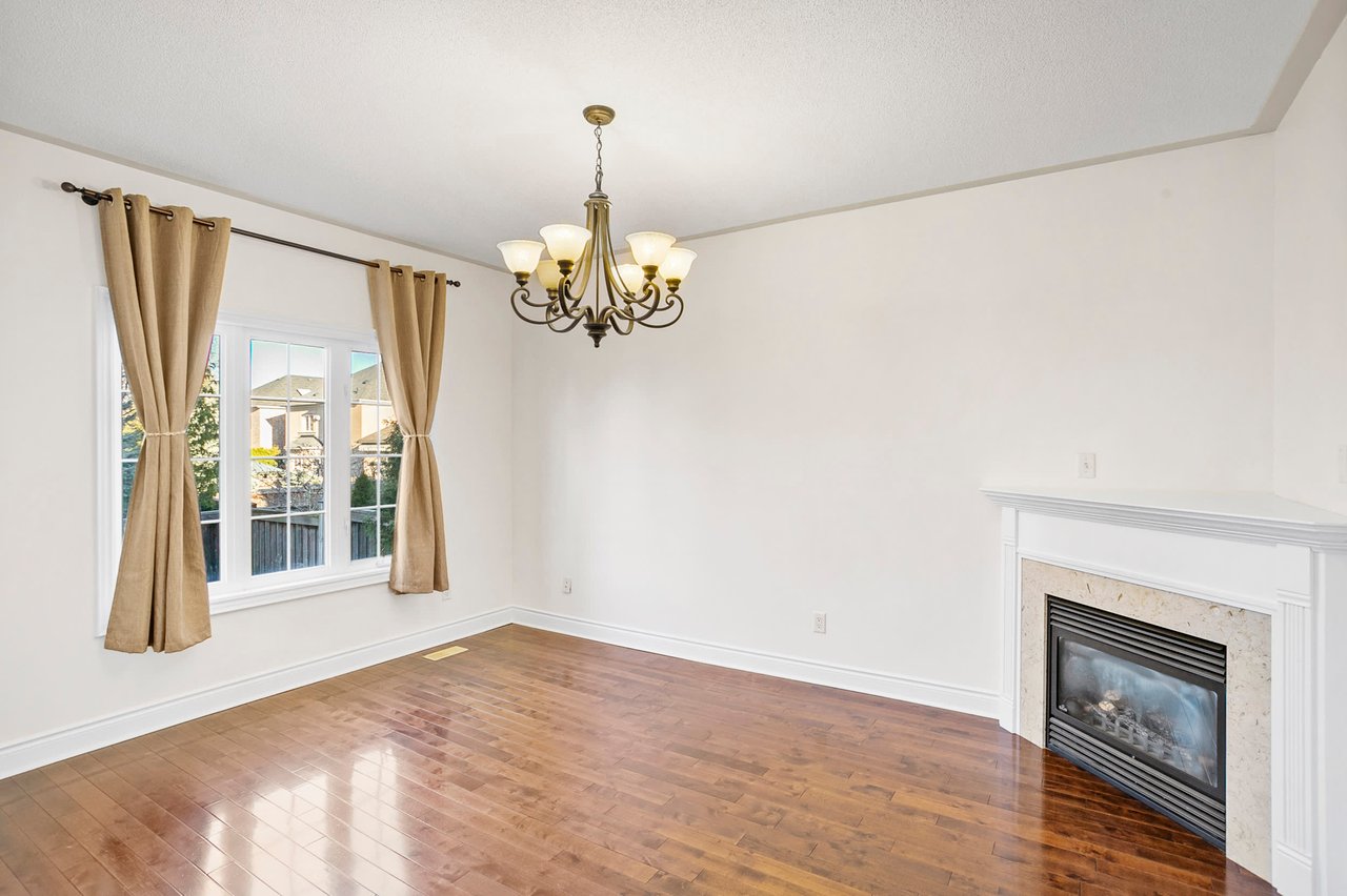 Upper Thornhill Estates