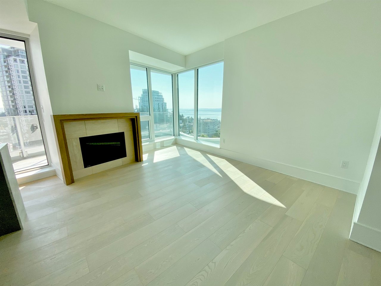 1102-1501 Foster St