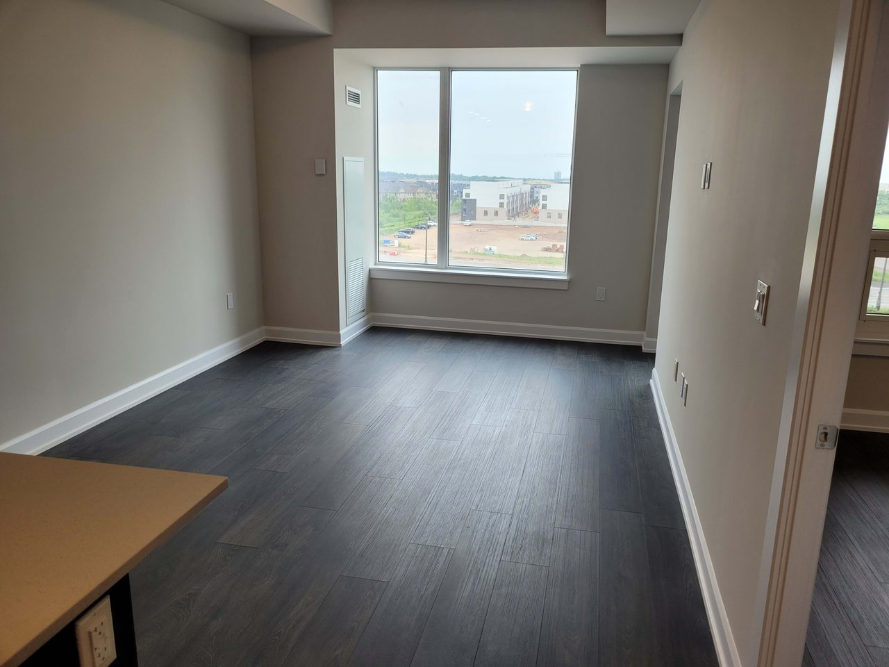 3200 William Coltson Ave, Unit 511