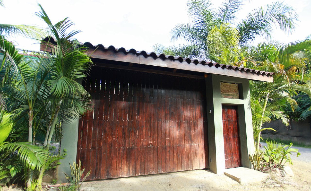 Pool Home Near Surf Break, Santa Teresa, Puntarenas