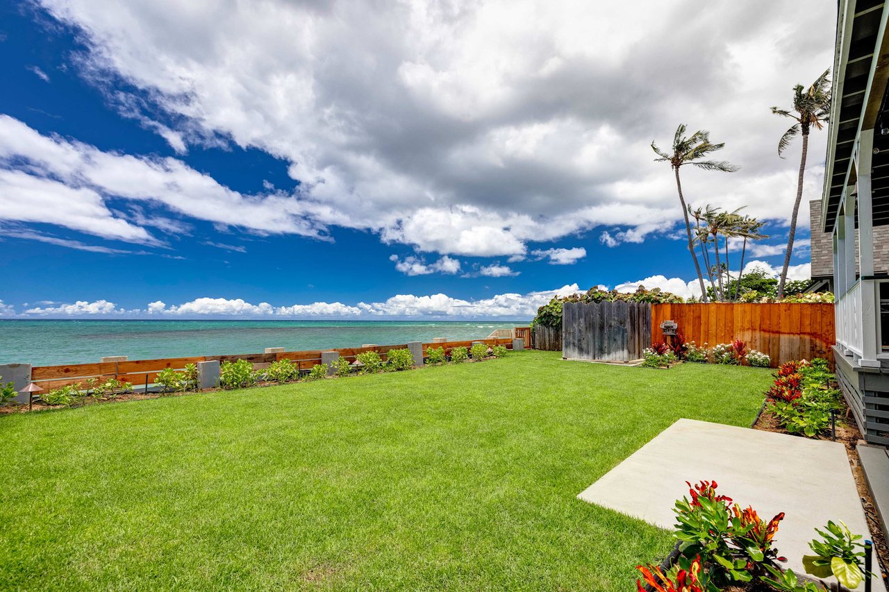 Exquisite Balinese Beachfront