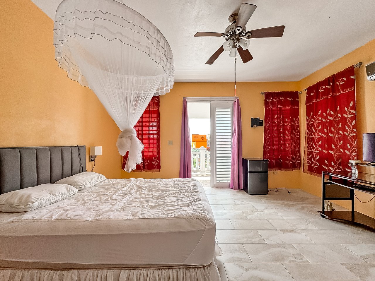 883 Spooners Estate 1 Bedroom Apartment
