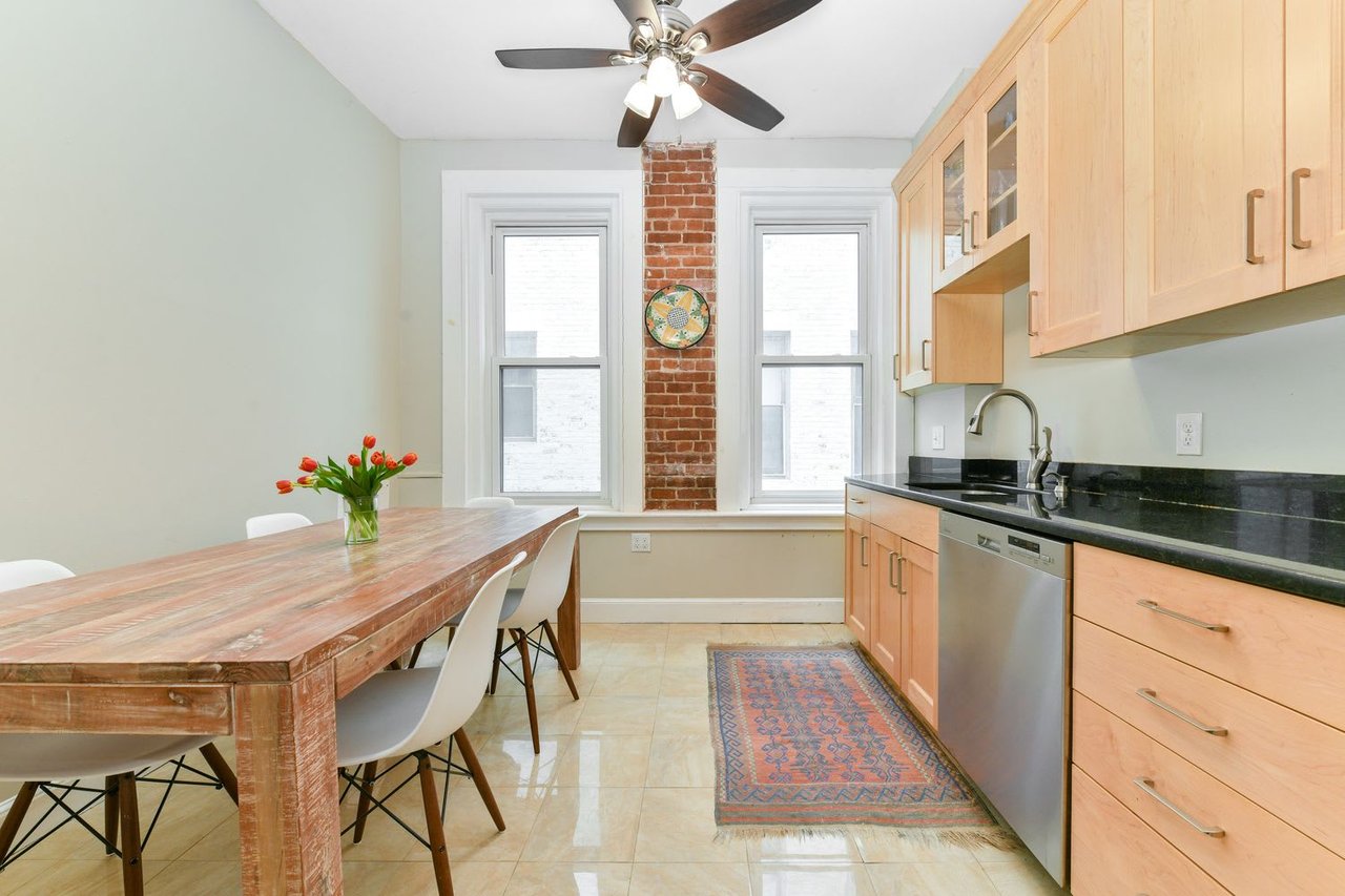 1056 Beacon St: #5