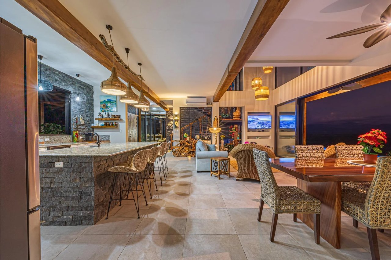 Modern Mountain View Estate, Manuel Antonio, Puntarenas