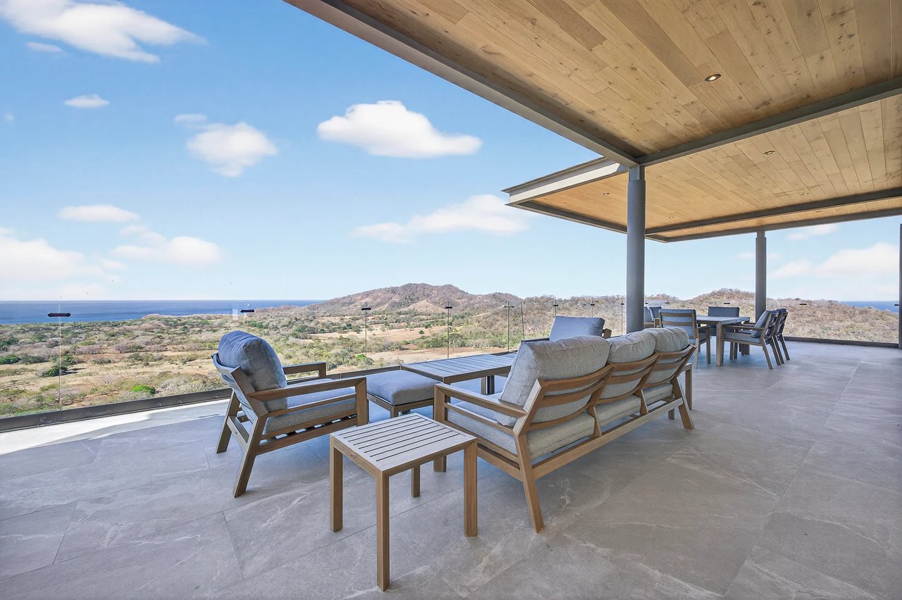 Luxury Infinity Pool Villa, Tamarindo, Guanacaste