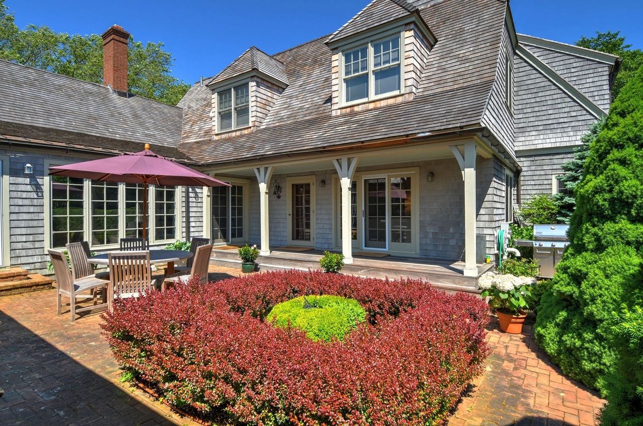 FURTHER LANE ESTATE SECTION, EAST HAMPTON SUMMER RENTAL