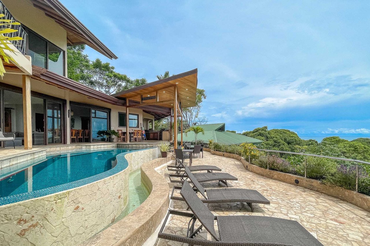 VILLA TUCAN TANGO: TROPICAL LUXURY HOME IN GATED COMMUNITY ABOVE DOMINICALITO