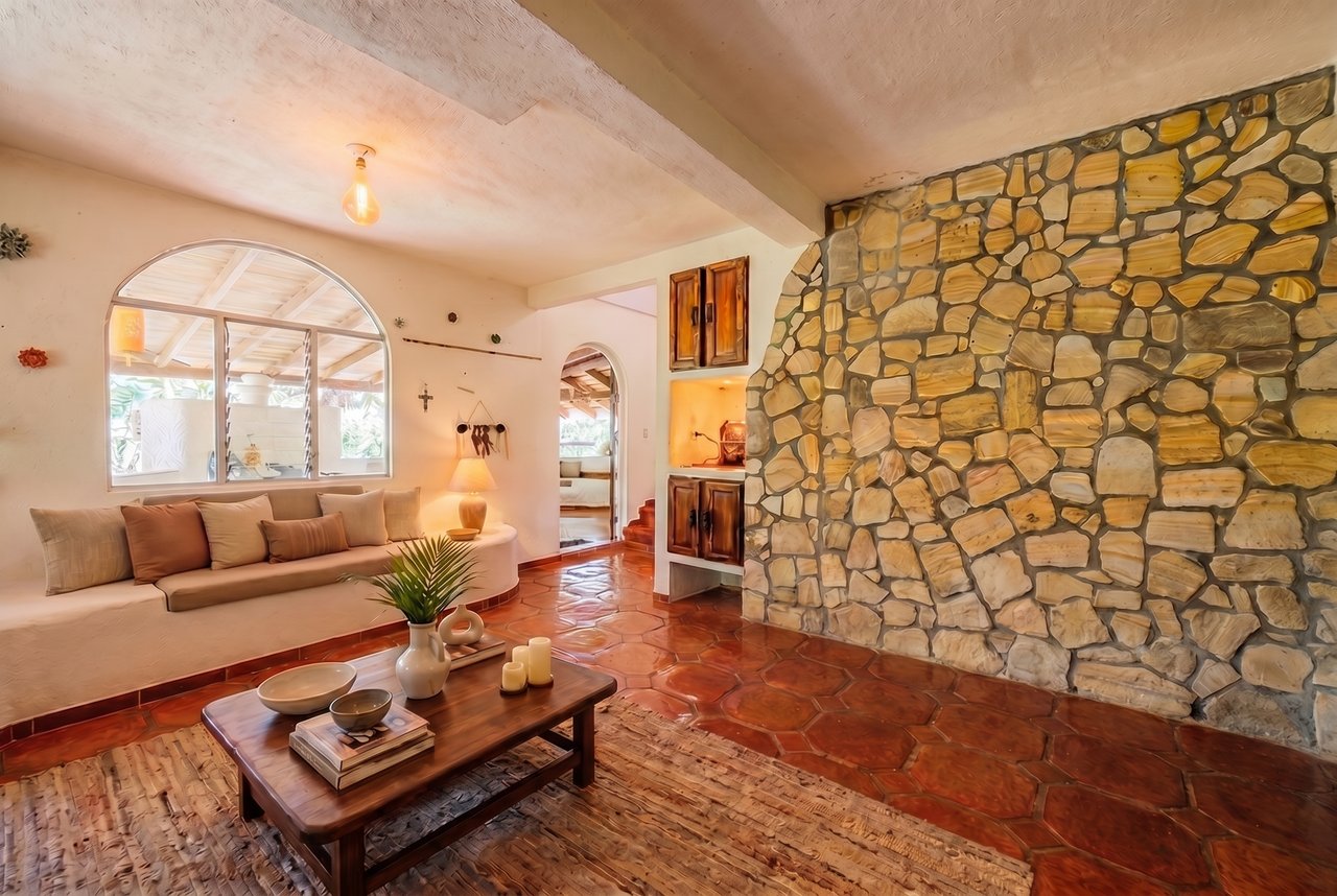 Jungle Compound With River Access, Lake Arenal, Alajuela