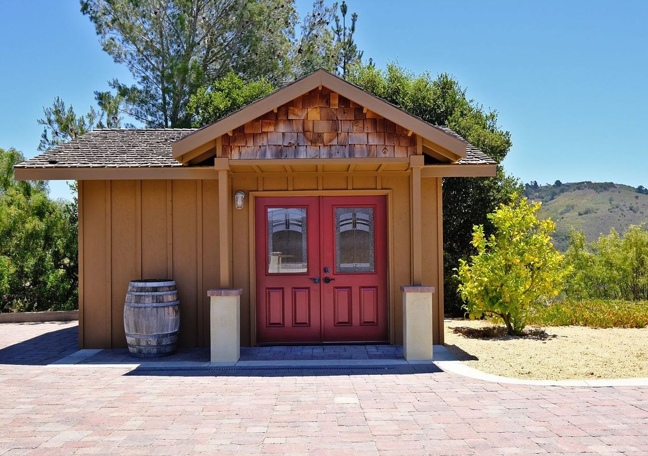 23730 Spectacular Bid Ln