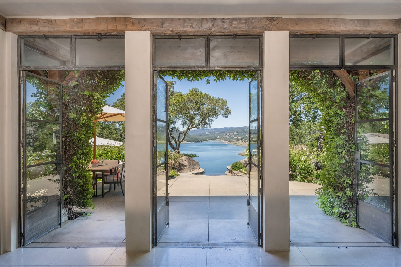 Napa Valley Compound