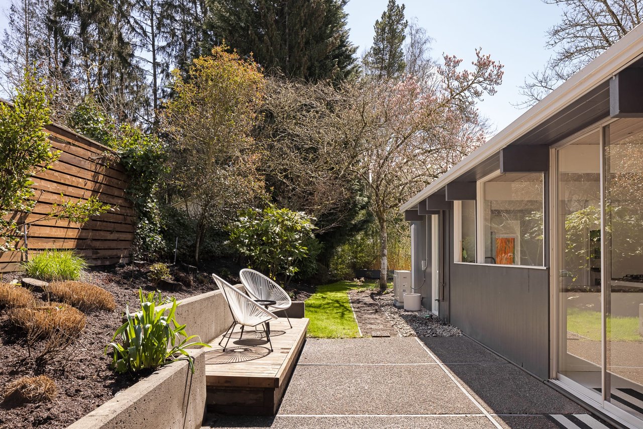 Rummer Dream House in Vista Brook