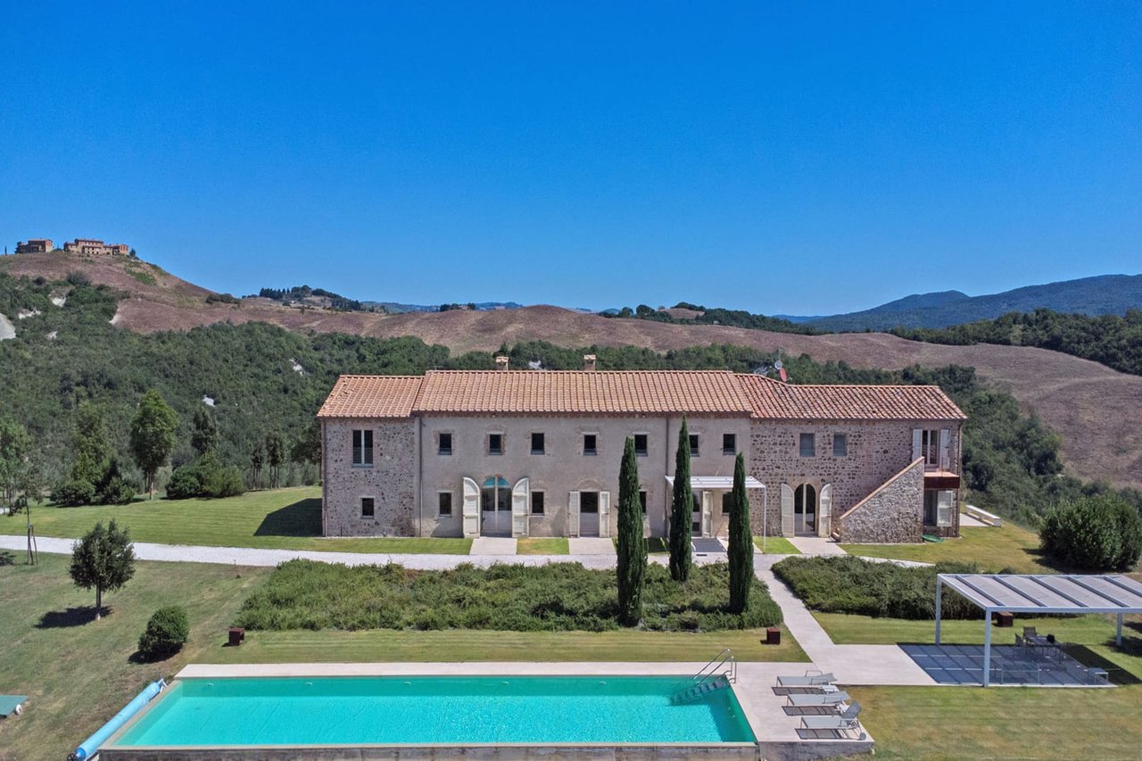 LA VOLTERRANA  “Wonderful property with swimming pool for sale in Volterra”
