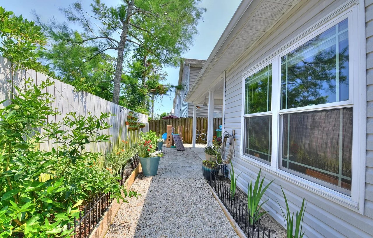3715 Tiki Drive