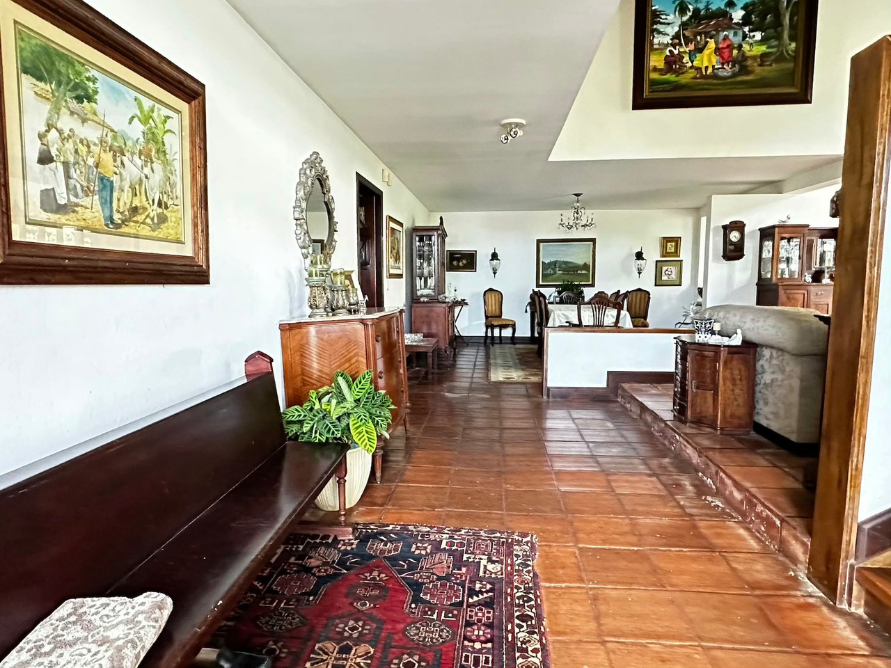 Artisan Colonial Family Home, Curridabat, San Jose