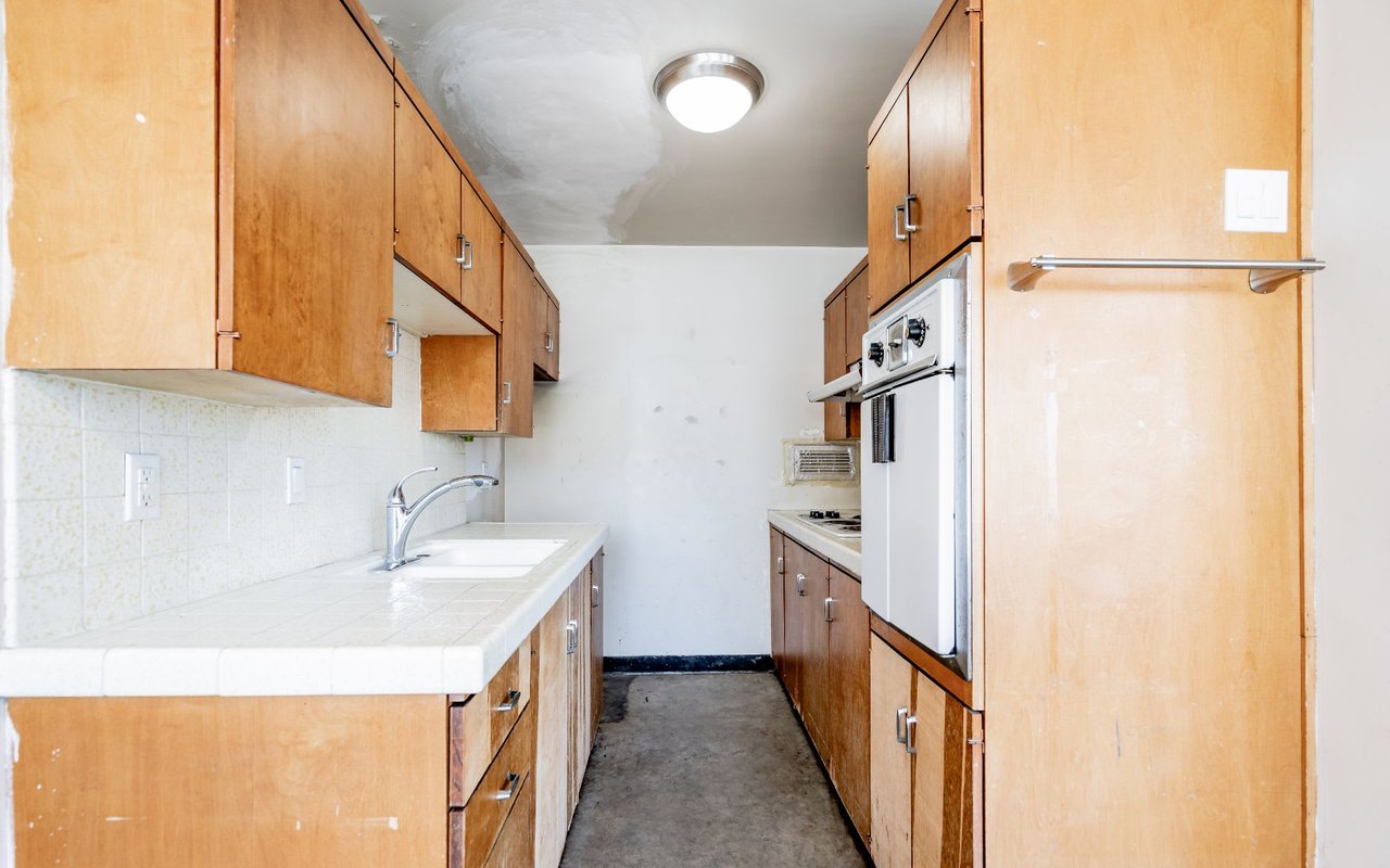 100 Atlantic Avenue Unit: 915