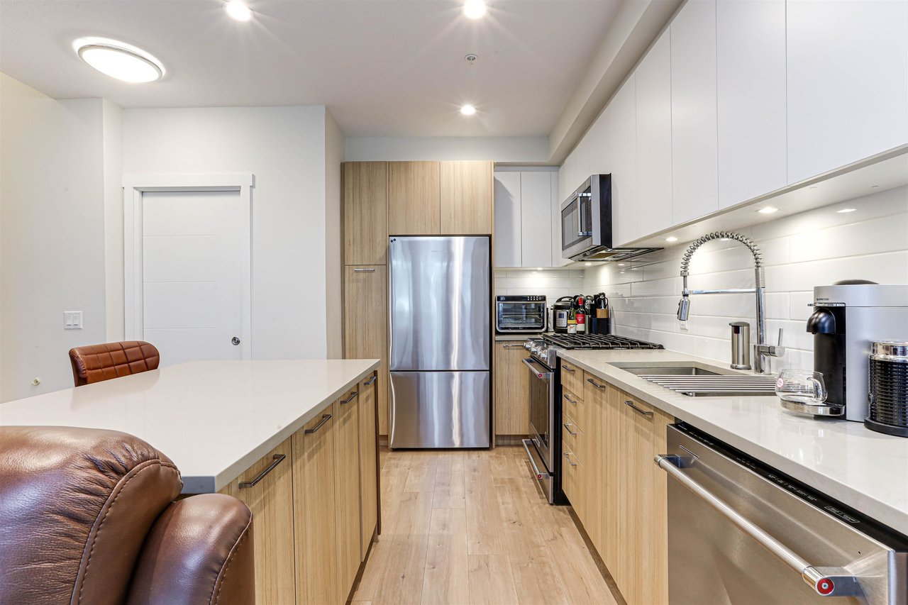 228-708 Lea Ave