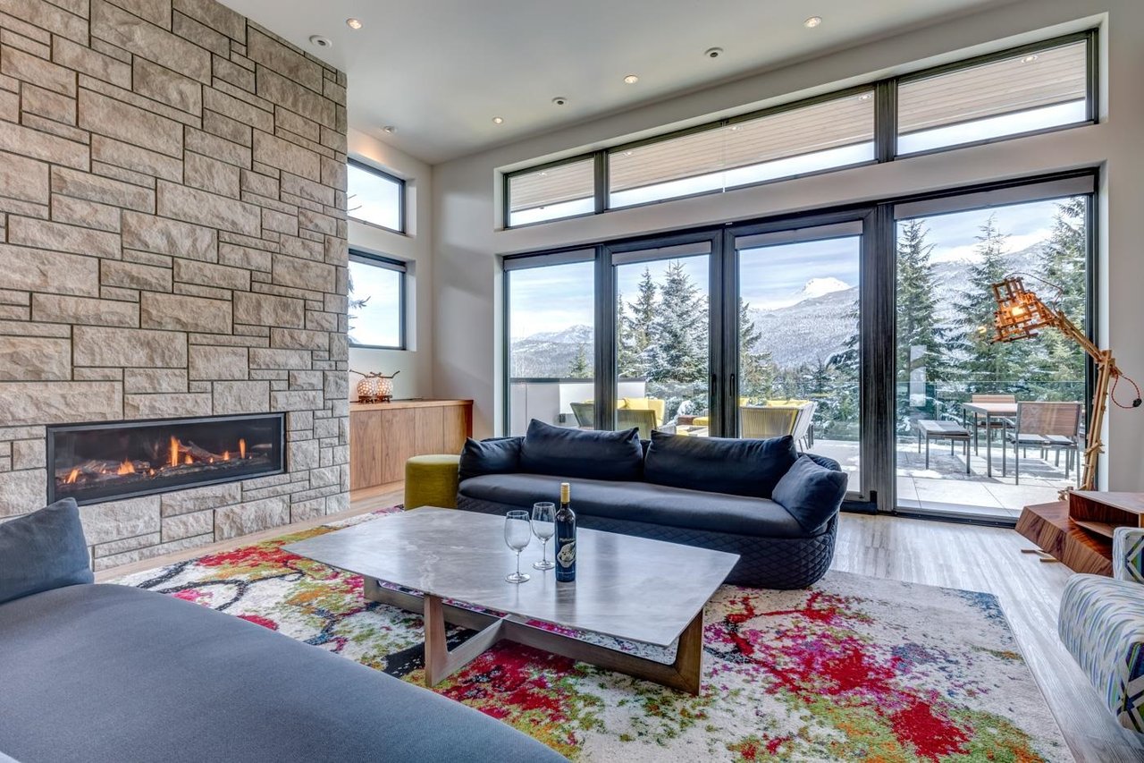 3418 Blueberry Dr
