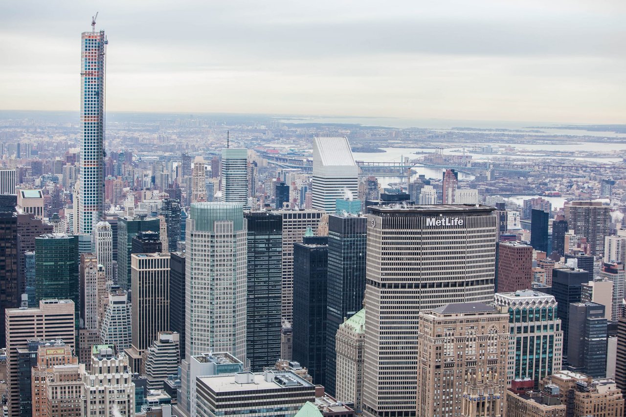 WHAT DOES LUXURY REAL ESTATE MEAN WHEN EVERYTHING IS CALLED "LUXURY"?