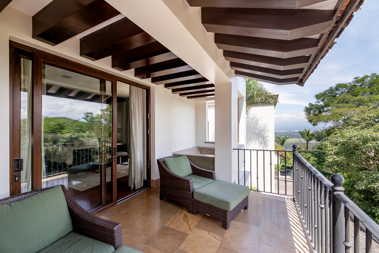 Panoramic View Mountain Estate, Ciudad Colon, San Jose