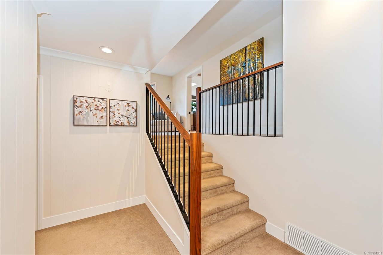5003 Prospect Lake Rd