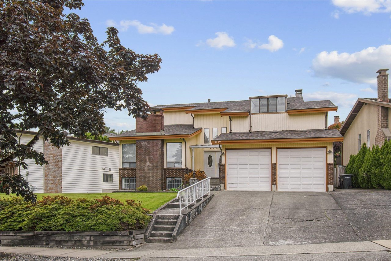 2920 Camrose Dr