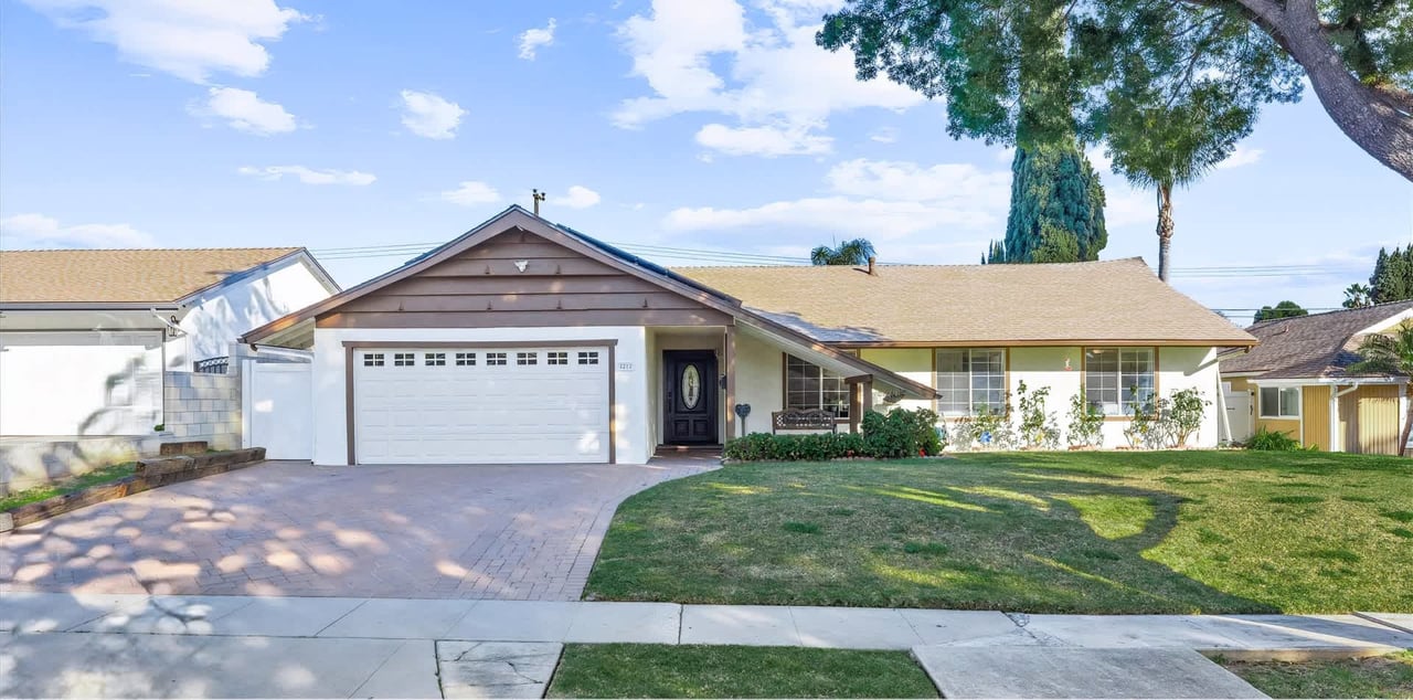 2212 N Derek Dr, Fullerton, CA