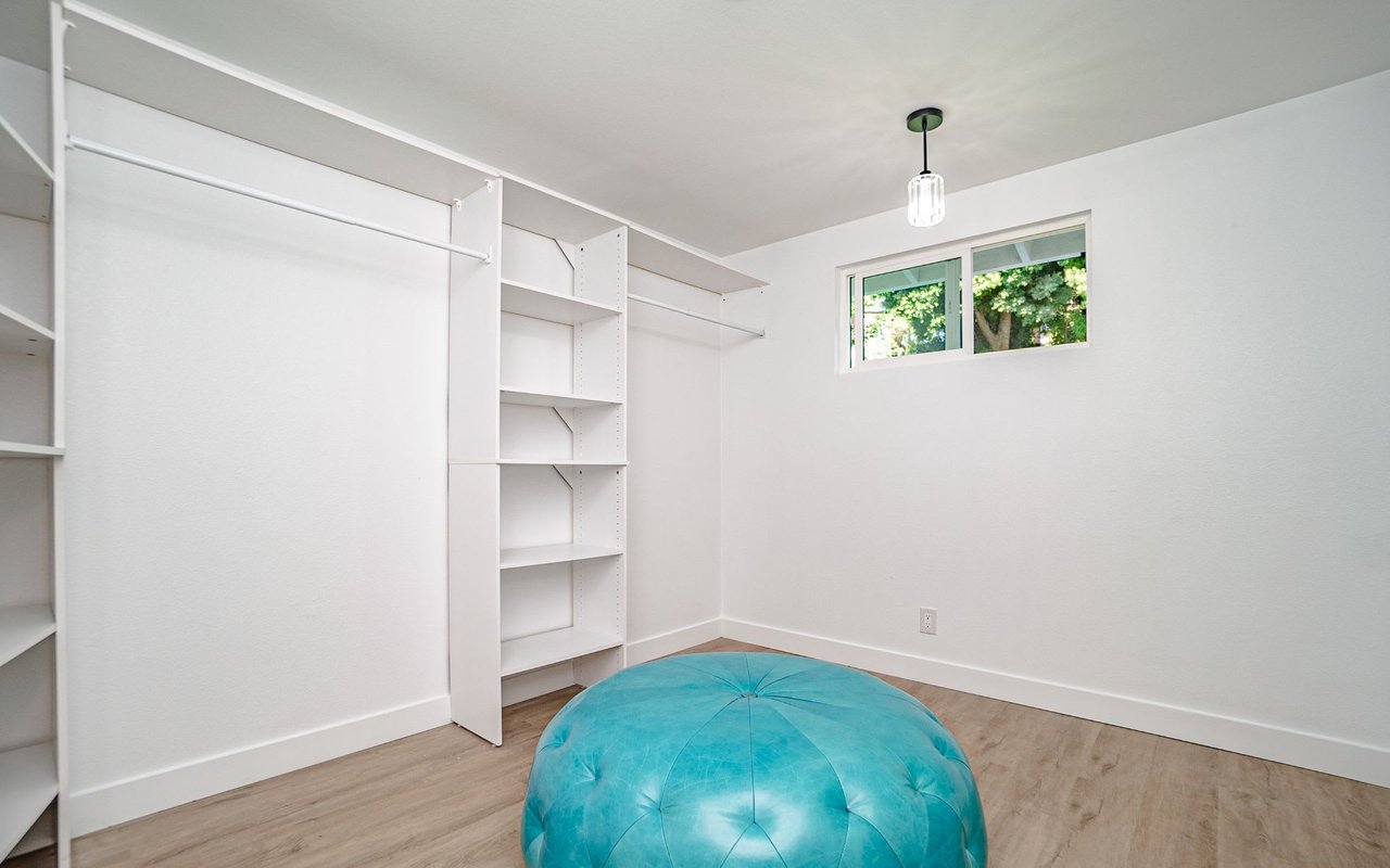 1651 N Greenbrier Road