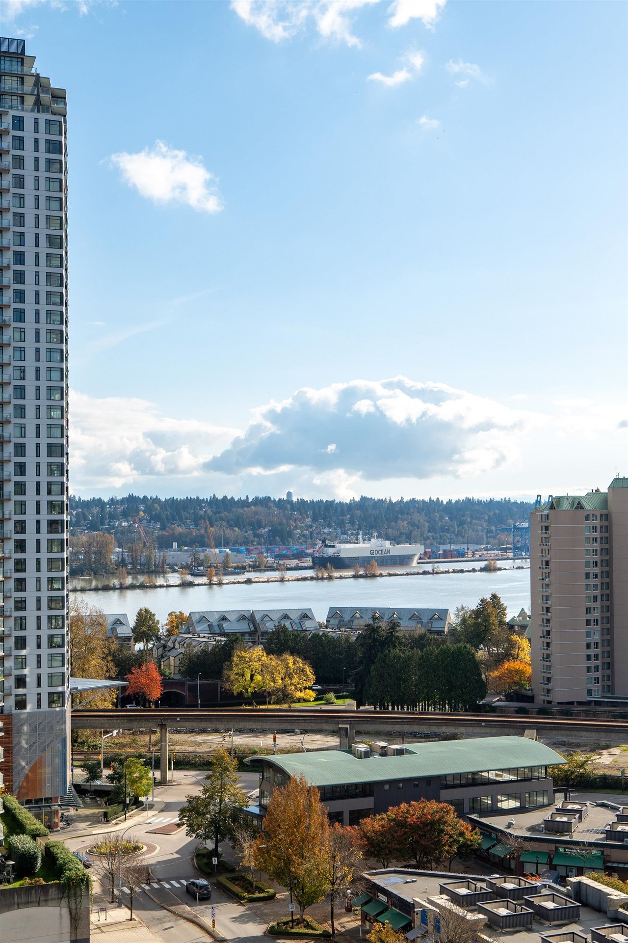 1201-850 Royal Ave