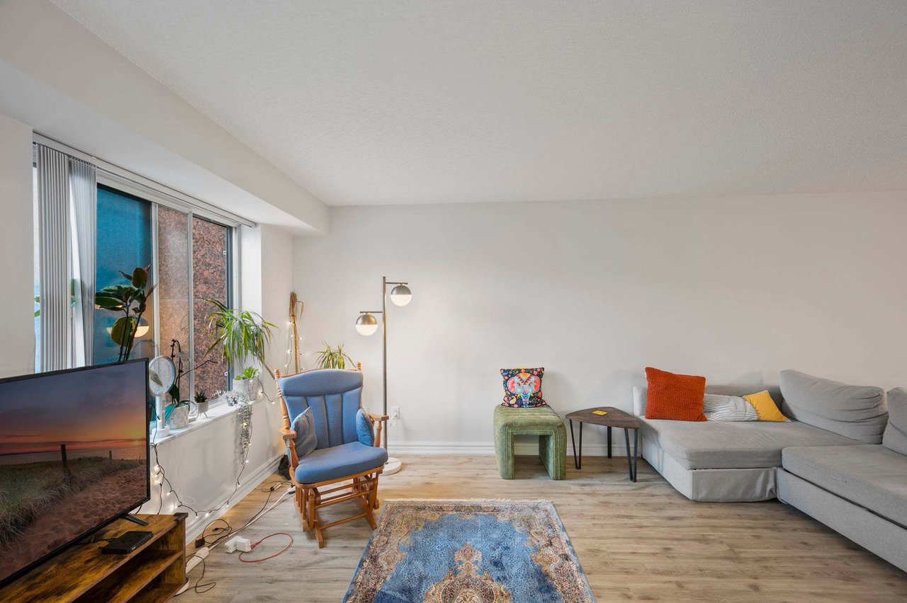 SOLD: Experience World-Class Living