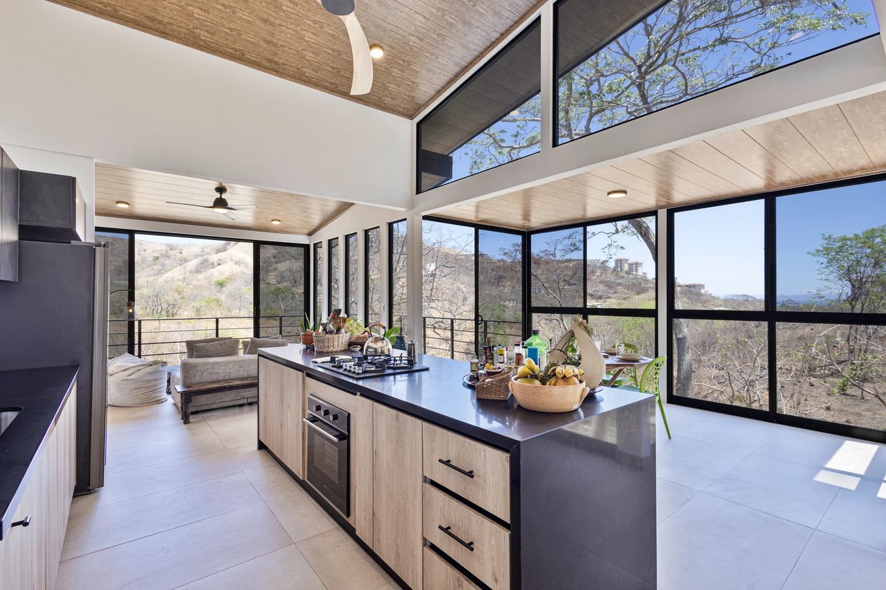 Modern Hilltop Home with Ocean Views, Papagayo, Guanacaste