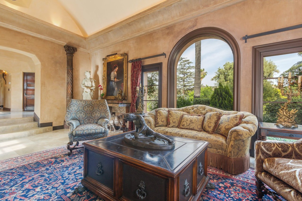 1121 Cortez Dr