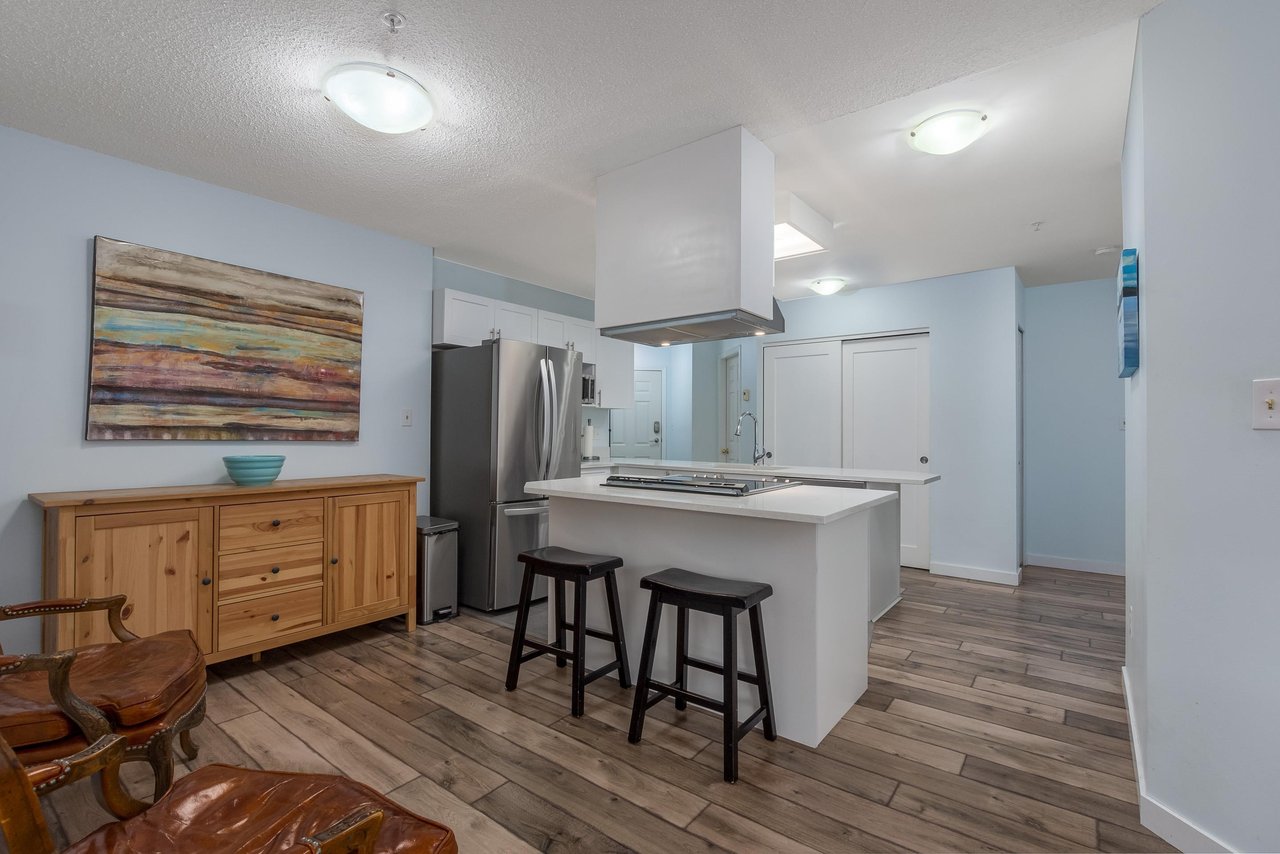 B203-40120 Willow Cres