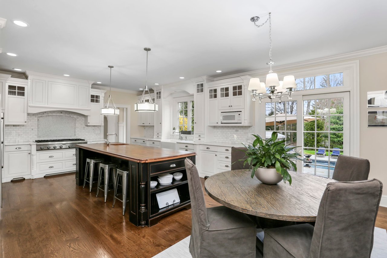 14 Woodhill Road