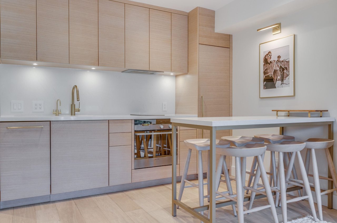 417-4557 Blackcomb Wy