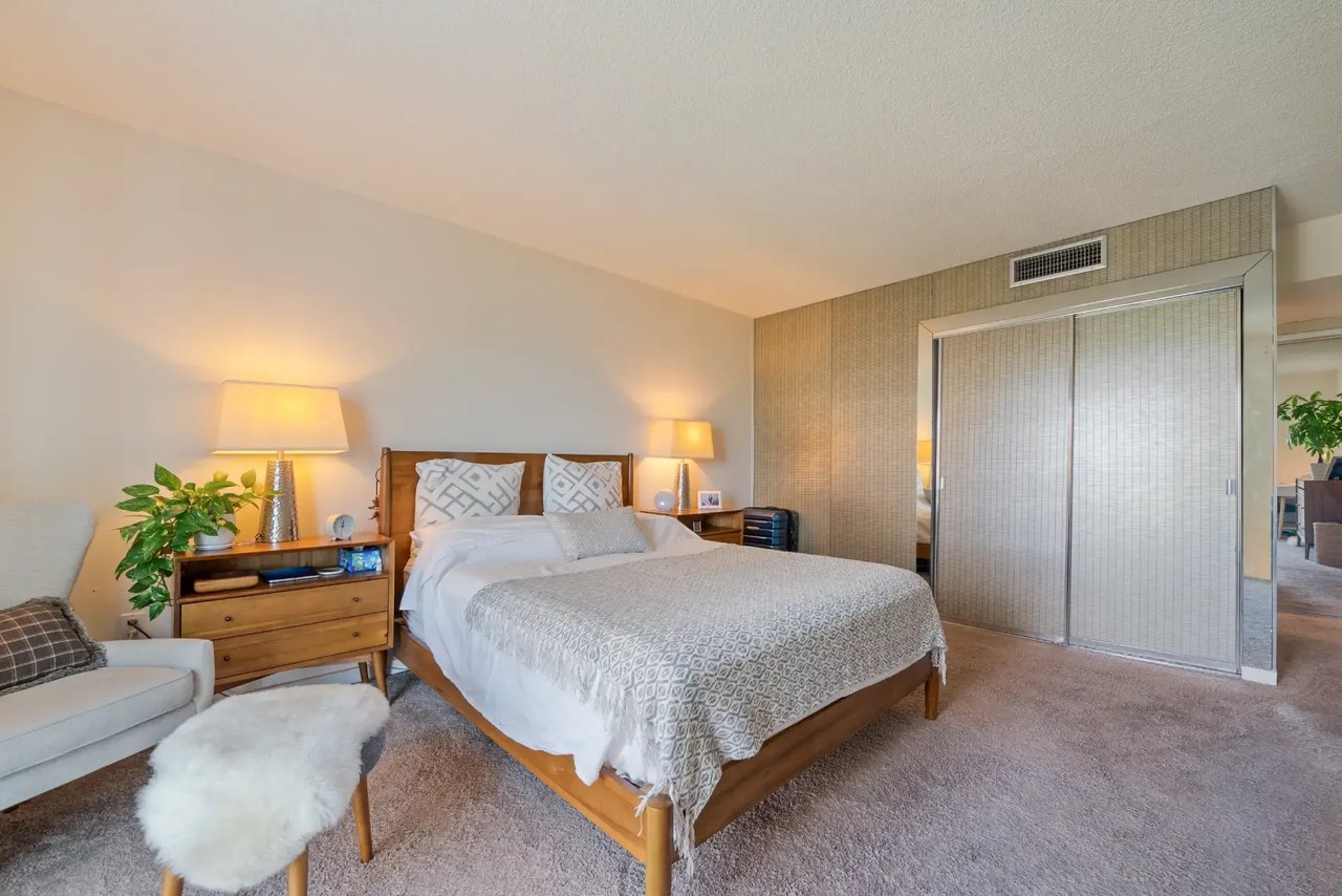 1600 S Bayshore Lane # 5B