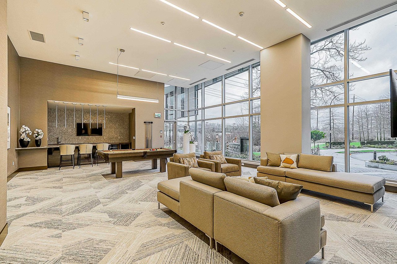 403-2388 Madison Ave