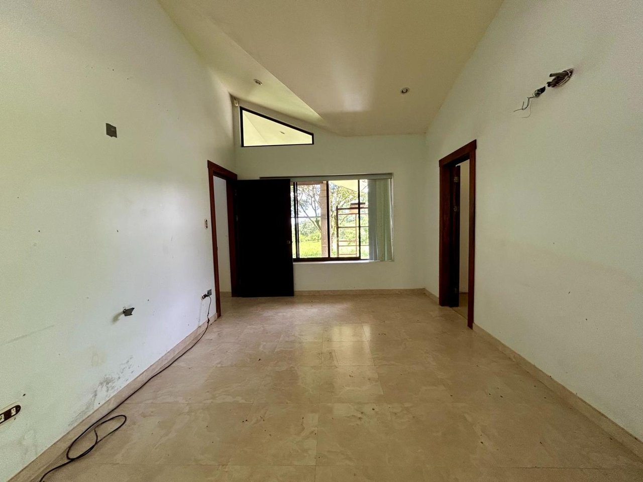 Tropical Forest Fixer Upper, Osa, Puntarenas