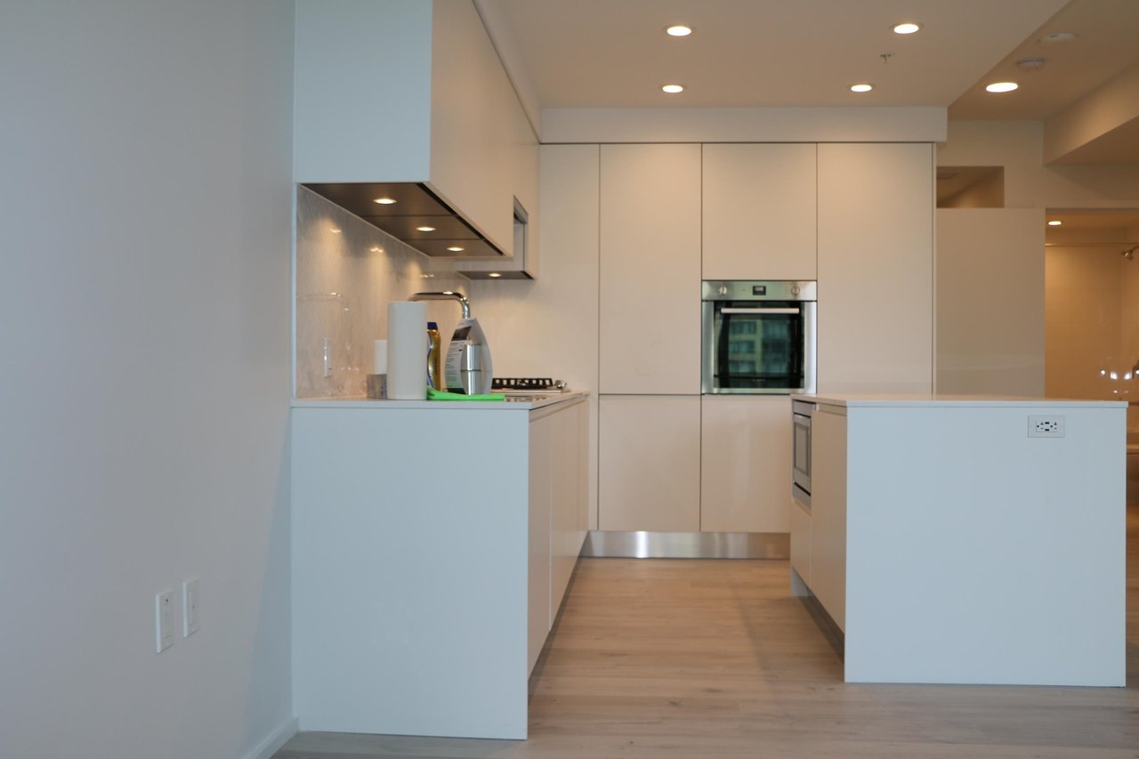 1211-3809 Evergreen Pl