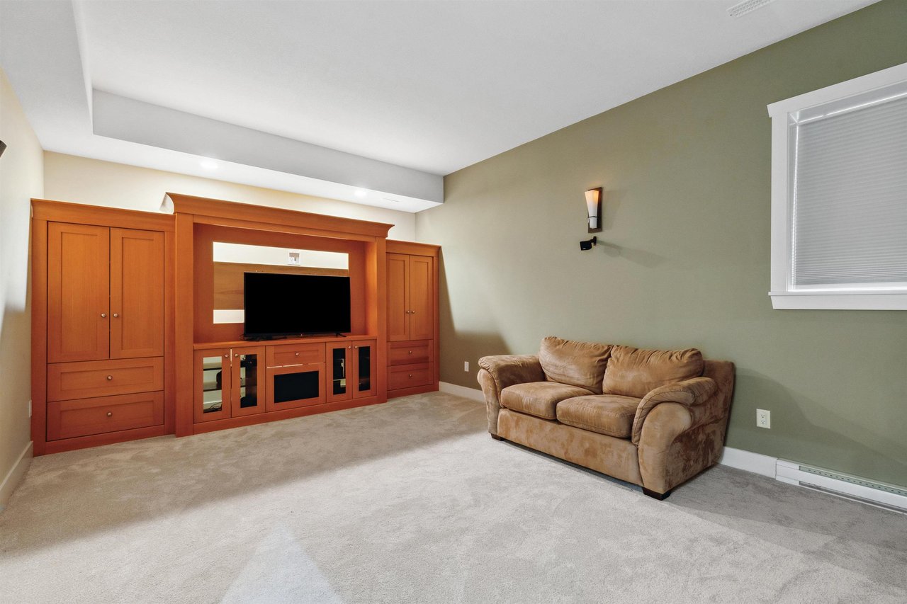 5399 Crimson Ridge